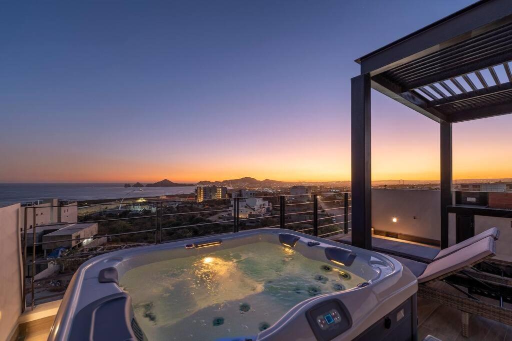 Apartamento Best View Rooftop With Heated Jacuzzi Cabo San Lucas Exterior foto