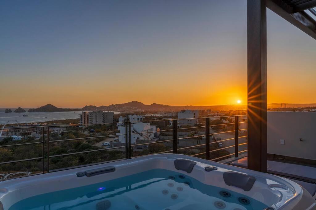 Apartamento Best View Rooftop With Heated Jacuzzi Cabo San Lucas Exterior foto